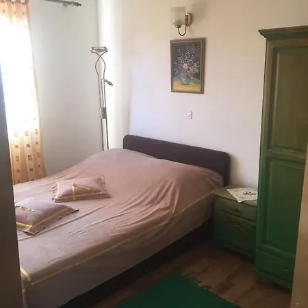 Apartament Lile