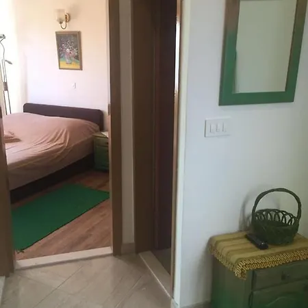 Apartament Lile *