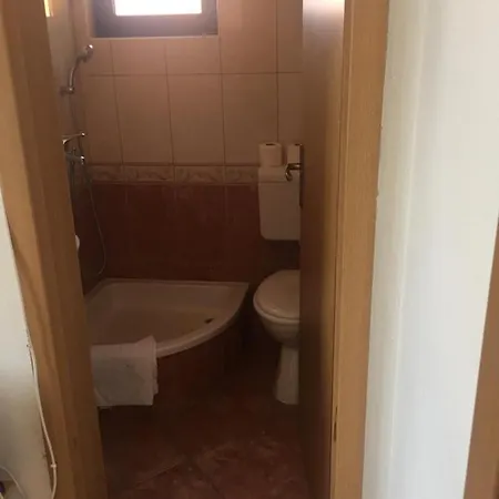 Apartament Lile *